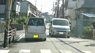 狭い道路と対向車 ペーパードライバー運転初心者に役立つ運転の豆知識